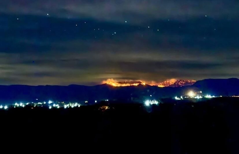 ¡Fuego arrasa Cerro Chino en Tepechitlán!