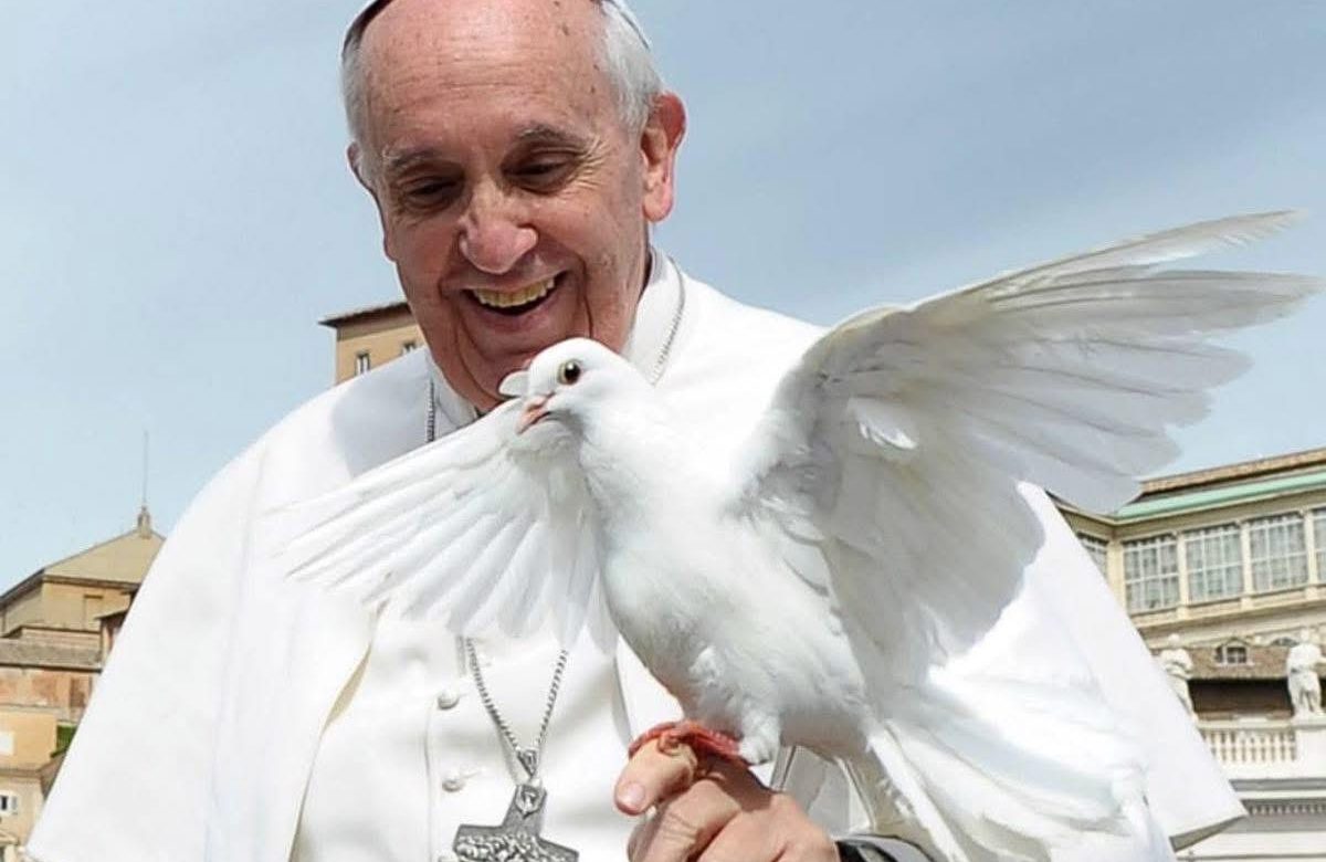 El adiós de Francisco: un mensaje de fe y unidad para el mundo