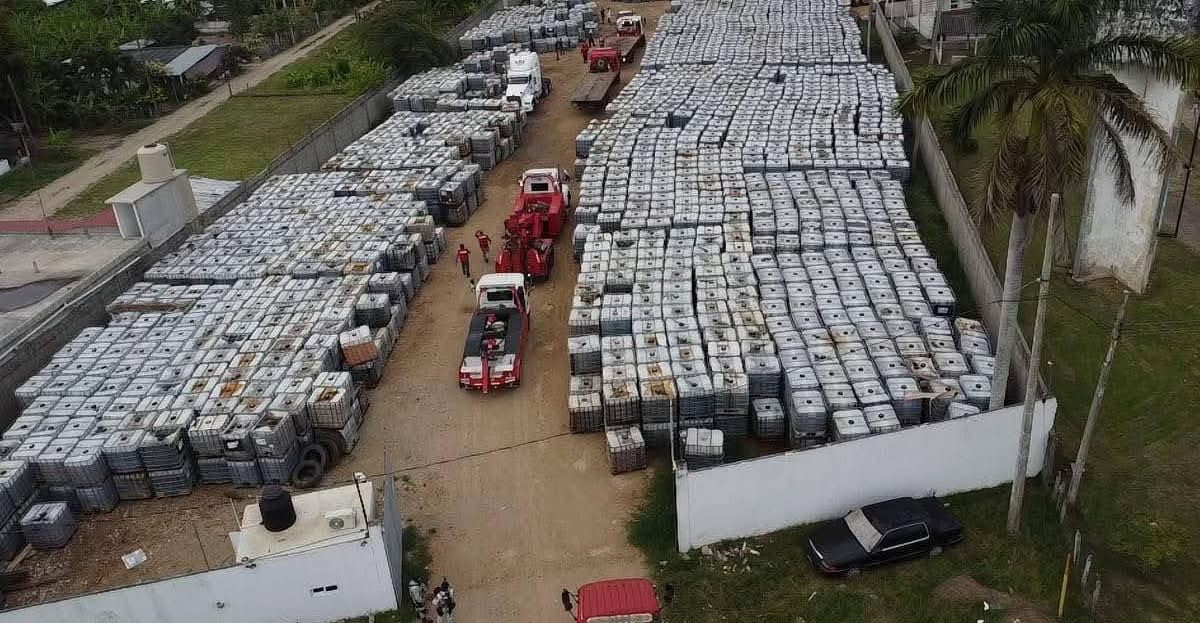 Realizan histórico decomiso de huachicol en Tabasco