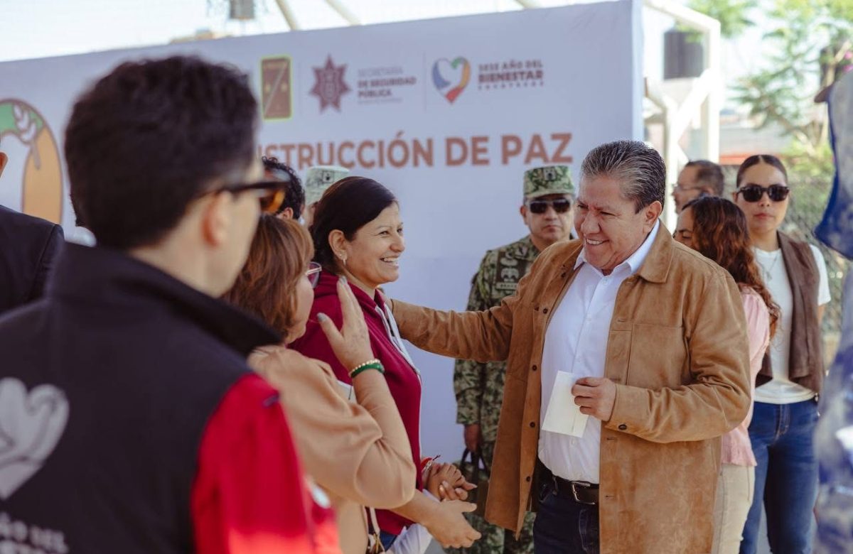 Monreal atribuye denuncias en hospitales a ‘cortinas de humo’ y defiende avances en salud