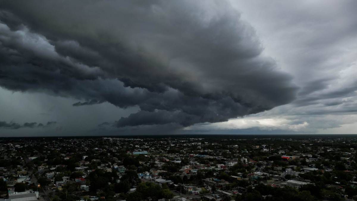 Persisten las lluvias intensas y el calor extremo en gran parte del país este domingo