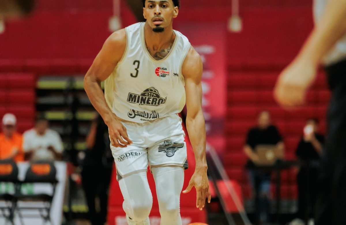 ¡Mineros apagan a El Calor y se afianzan como líderes de la LNBP!