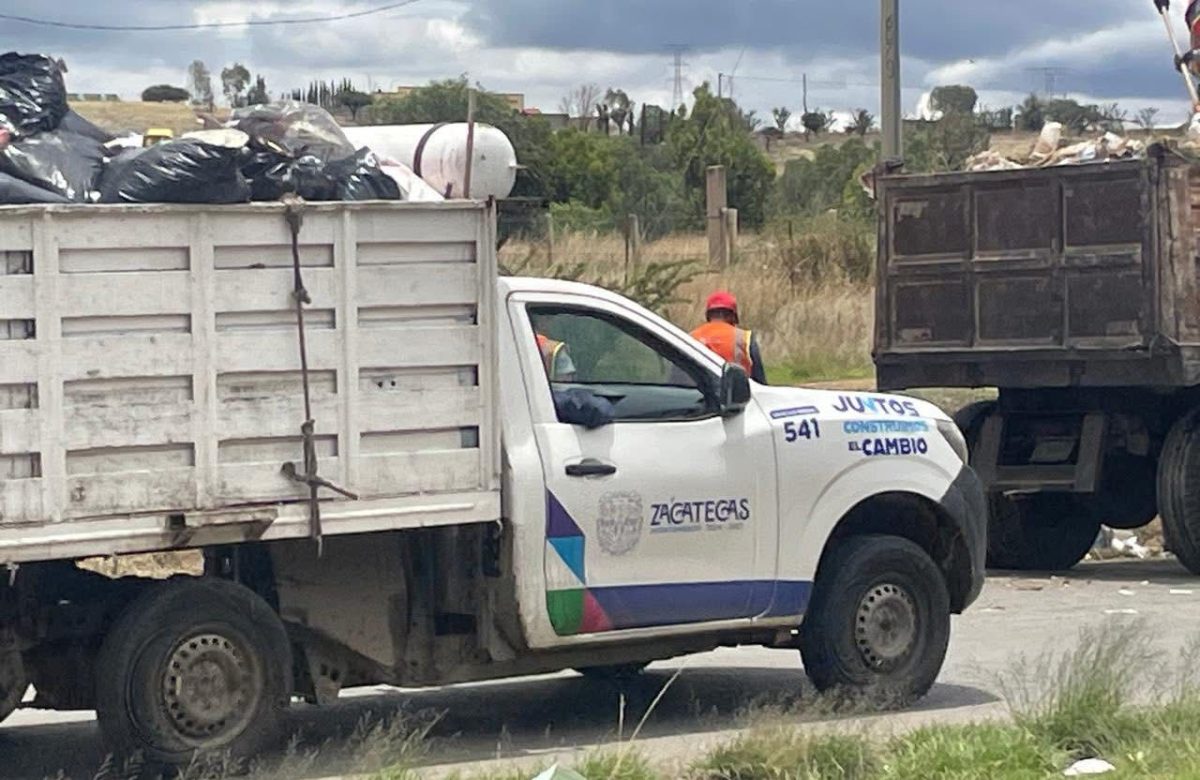 Solicita Ayuntamiento de Guadalupe a Zacatecas resolver problema de basura arrojada por sus camiones de Zacatecas durante trayecto a JIORESA
