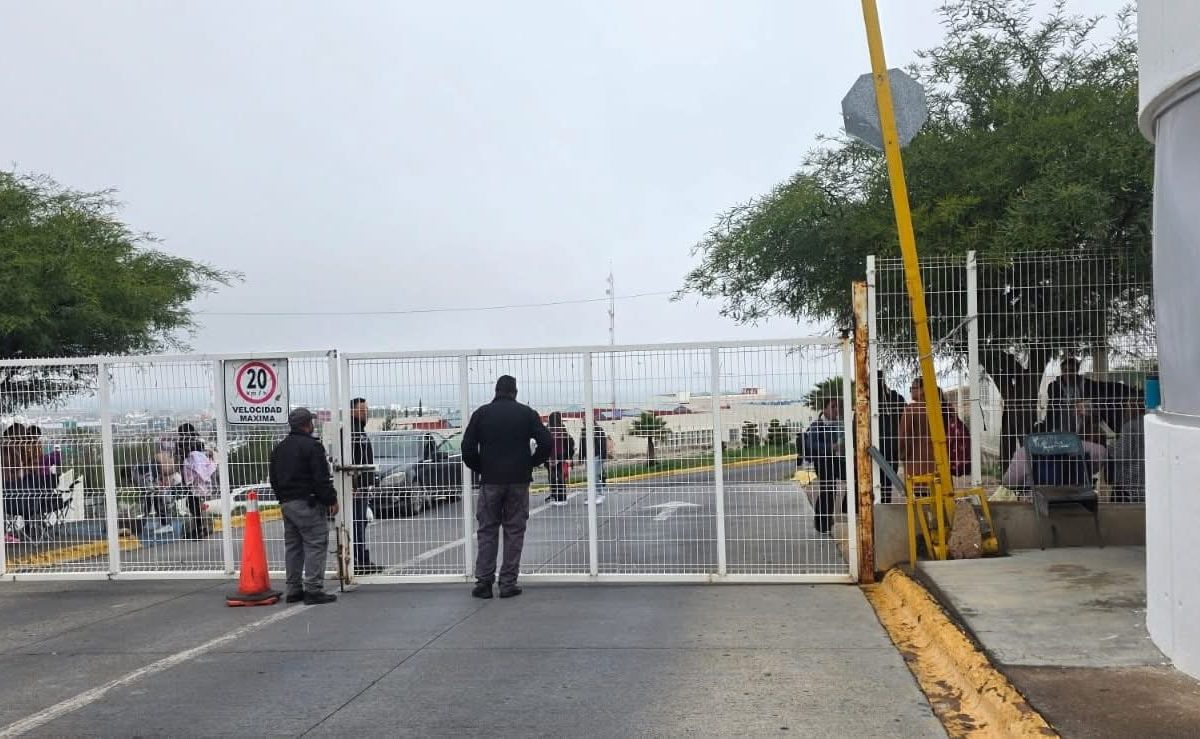 Exigen pagos que no corresponden al Gobierno del Estado: toman Ciudad Administrativa