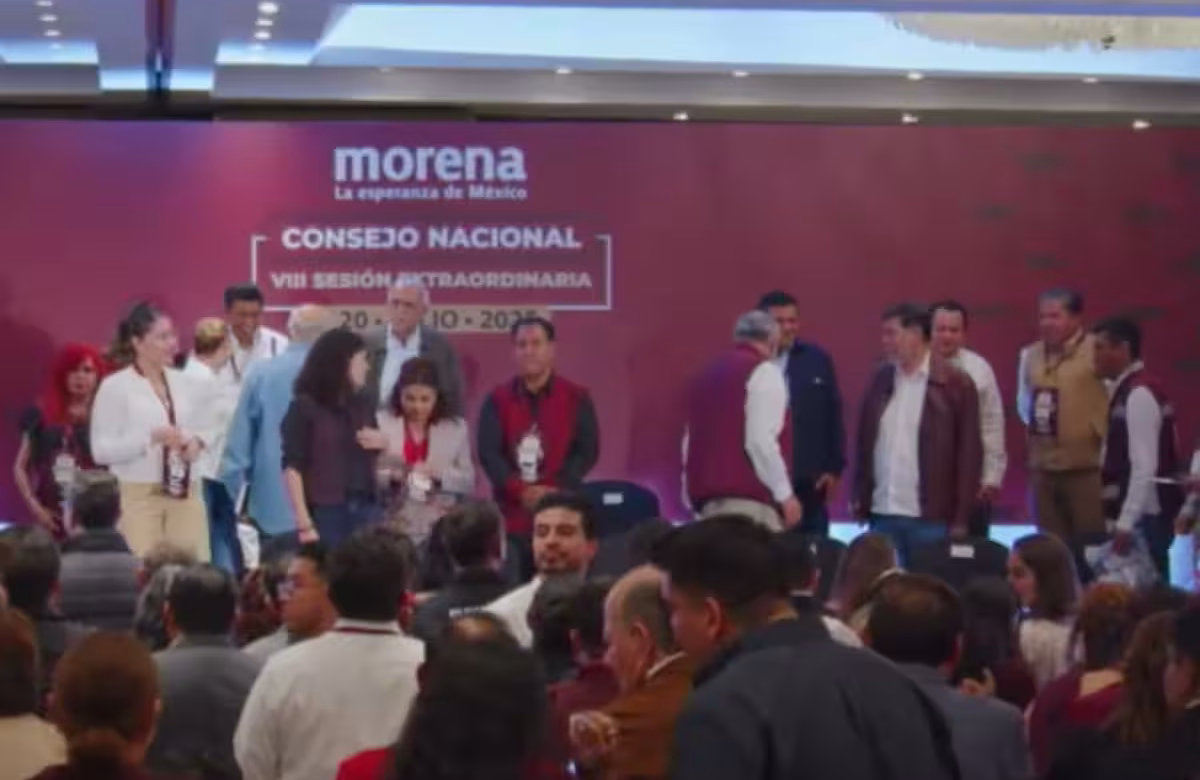 Tensión en Morena: Adán Augusto y Javier May se evitan el saludo