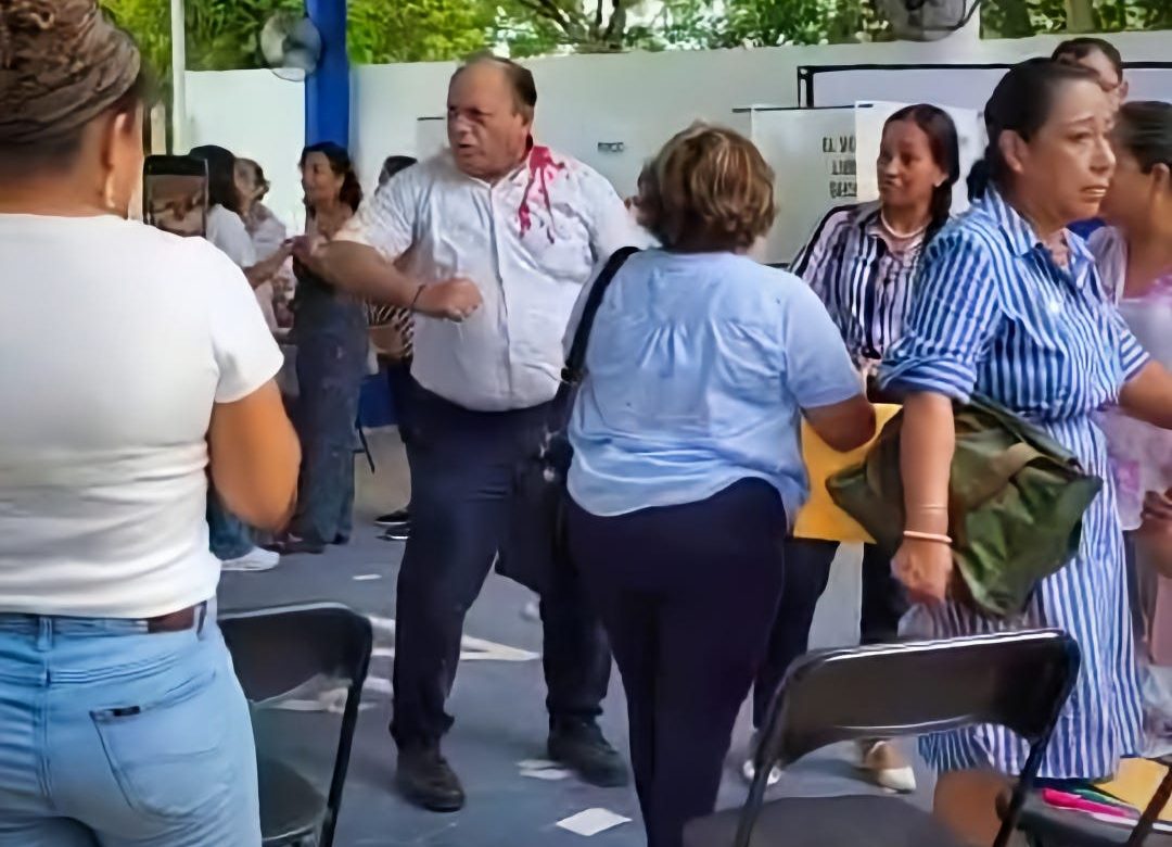 trifulca en Elección Interna del PAN en Chetumal