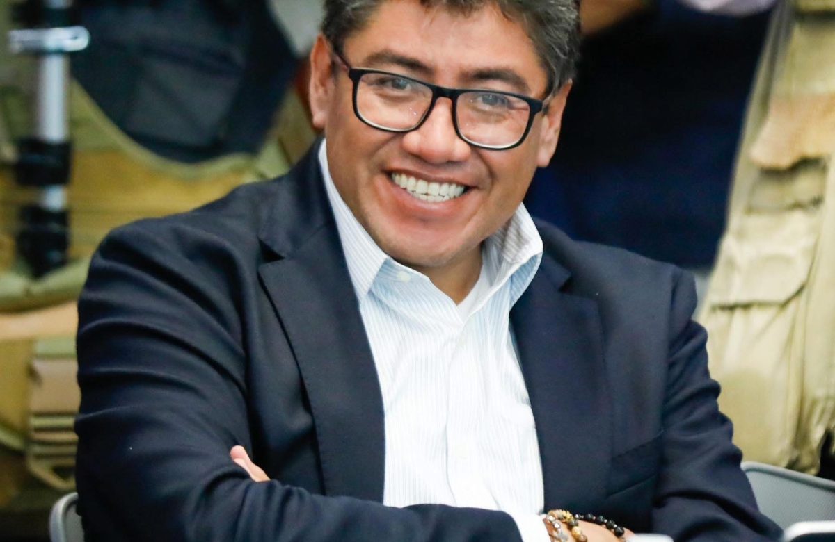 Saúl Monreal reafirma su interés en la gubernatura y no descarta otras vías como PT, PVEM o independiente.