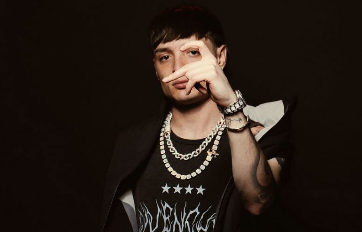 Peso Pluma: Vanguardia en la Música Latina