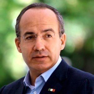 Relanzamiento del PAN puede ser su muerte: Calderón