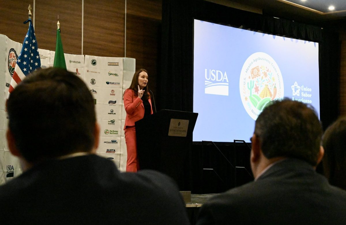 Llega secretaria de Agricultura de Estados Unidos a México