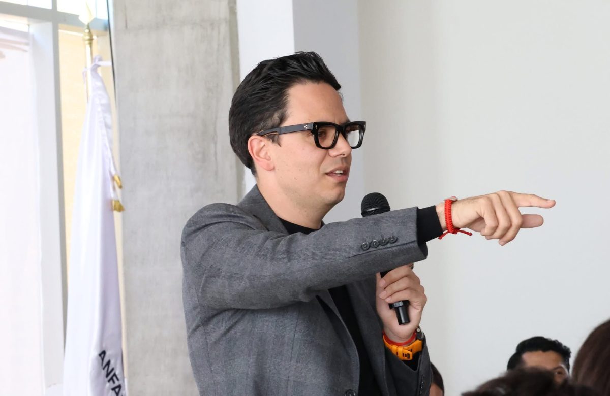 Rodrigo Reyes llama a la nueva generación a liderar con propósito