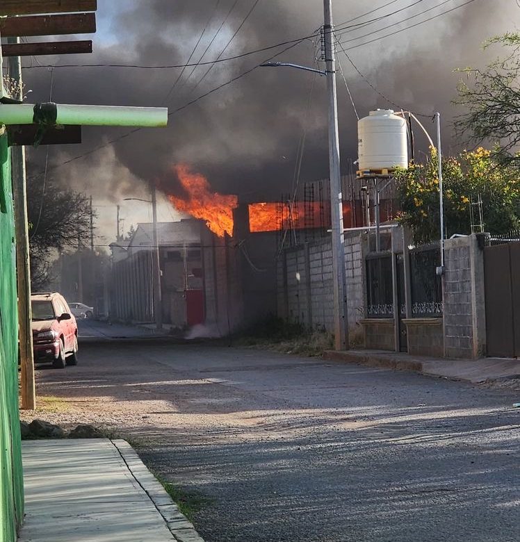 Arde bodega deshidratadora de chile en Guadalupe