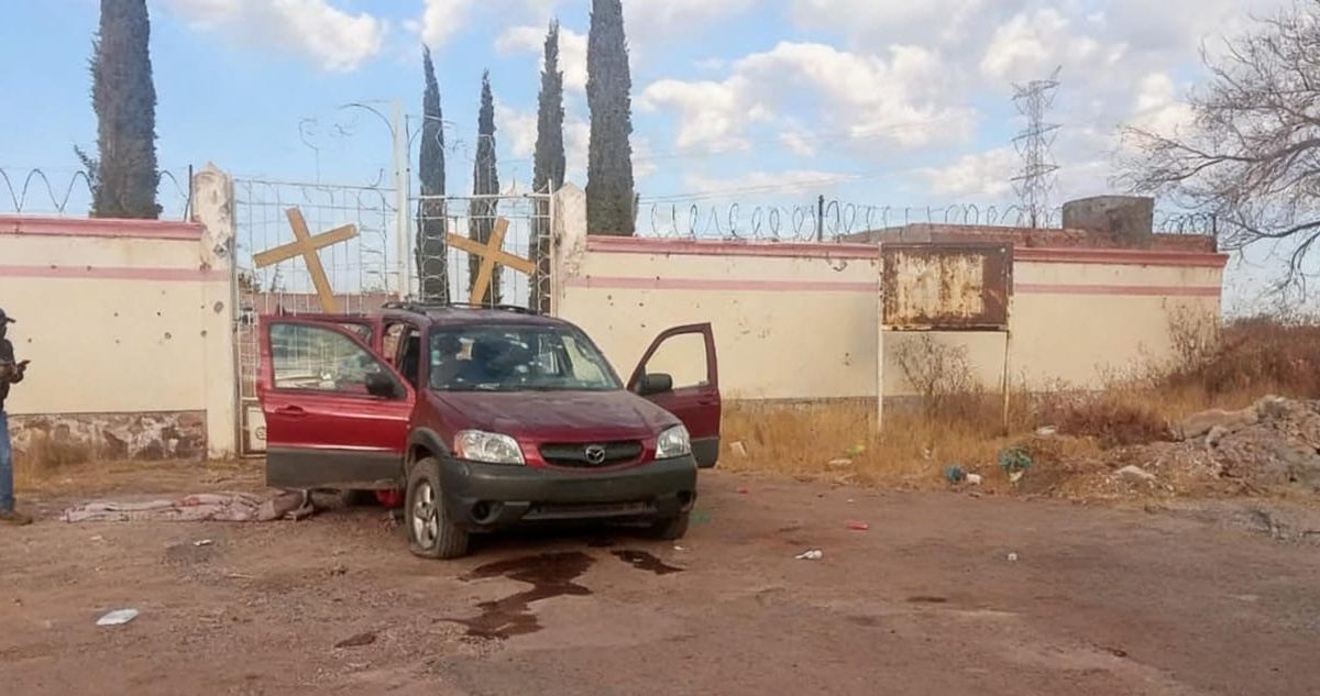Intentan tomar escuela como campamento y atacan a policías en Loreto