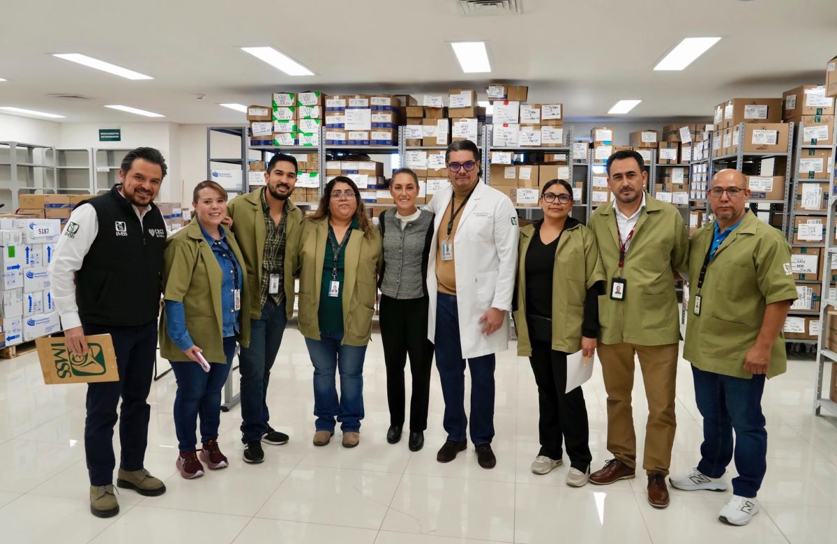 Sheinbaum reporta revisión de abasto en hospital del IMSS