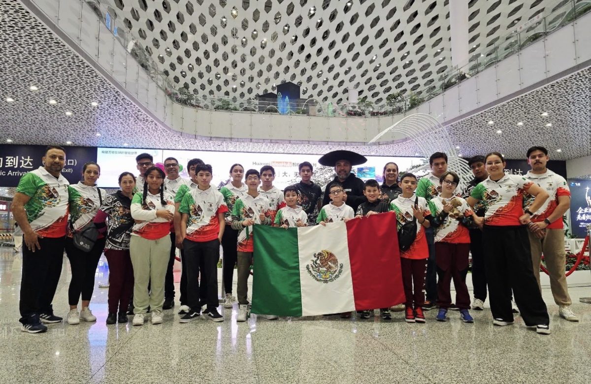 Jóvenes MatemAtletas Zacatecanos llegan a China para conquistar la IJMO 2025