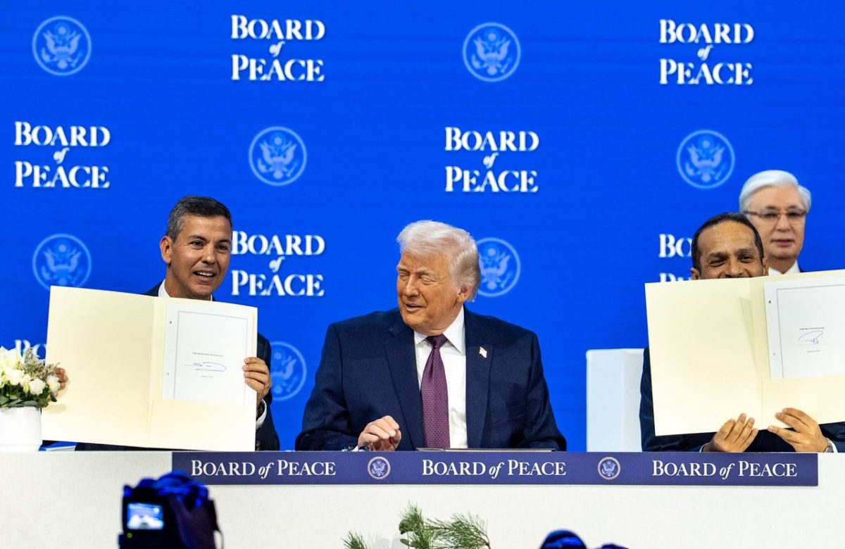 Trump firma acta de constitución de nueva Junta de Paz