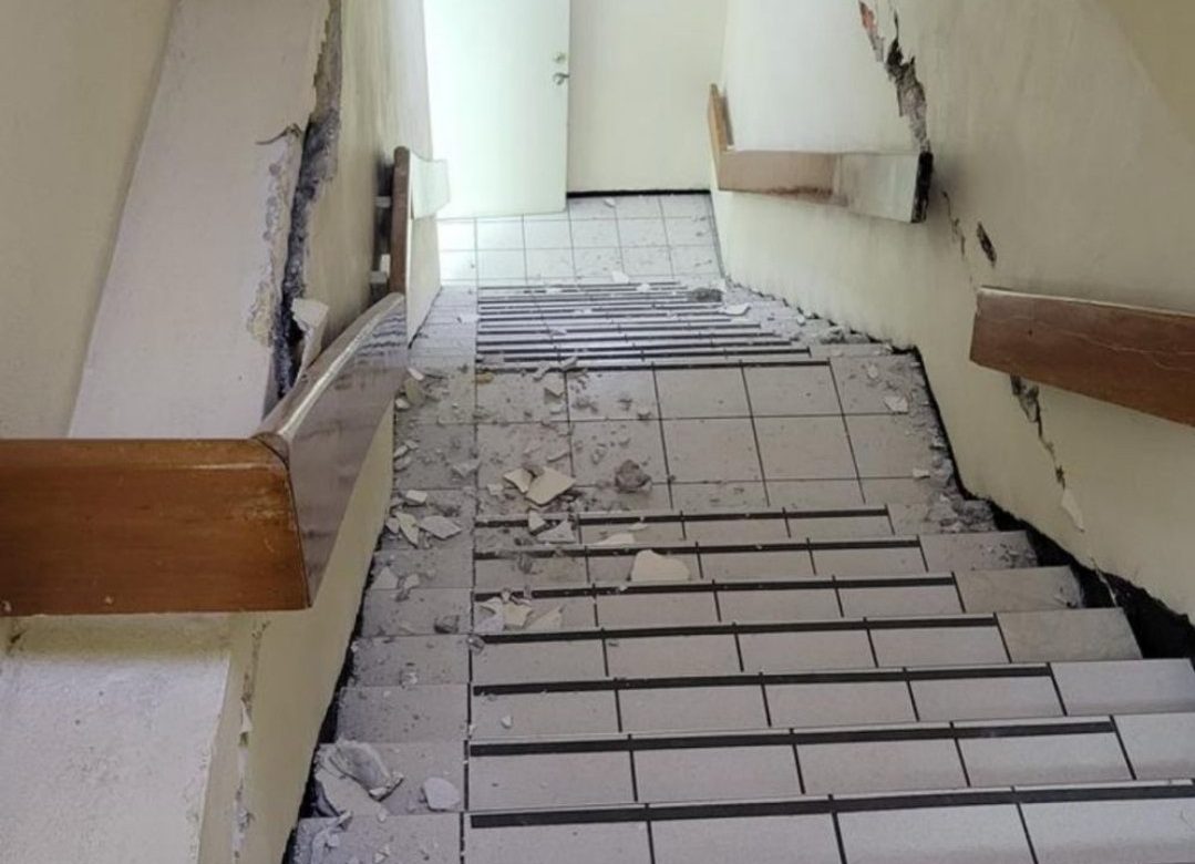 Deja sismo 12 lesionados, un muerto y daños estructurales