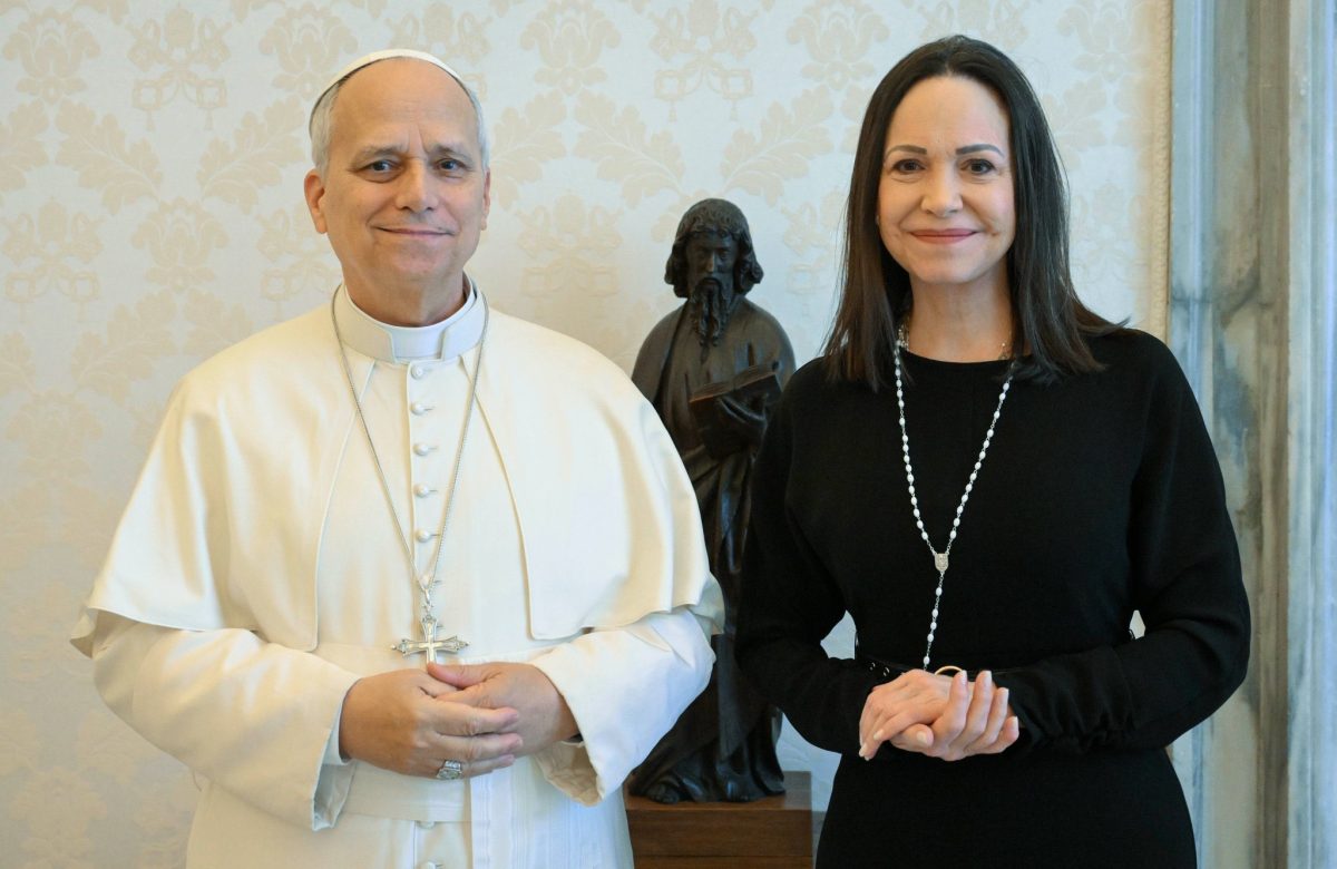 Se reúne María Corina Machado con papa León XIV