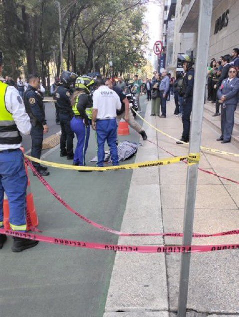 Tragedia en Paseo de la Reforma: Mujer muere tras caer del piso 11