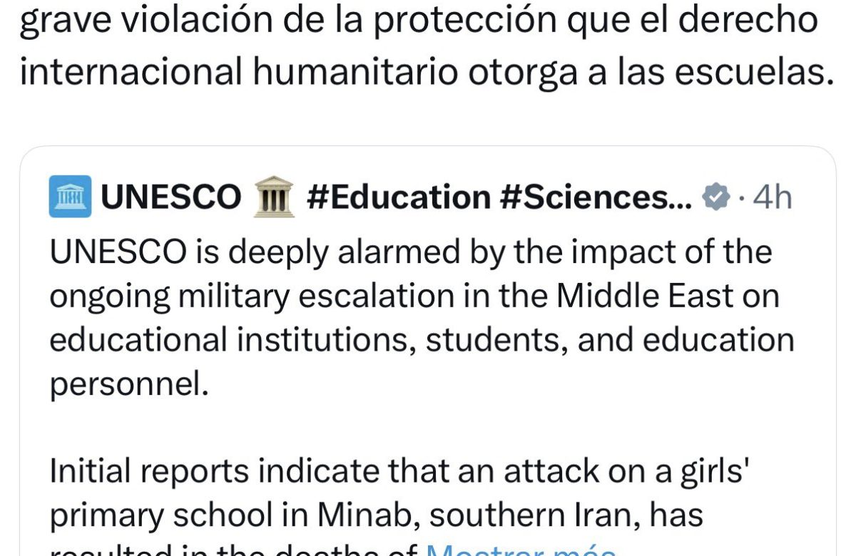 Ataque en escuela de niñas deja más de 100 muertos