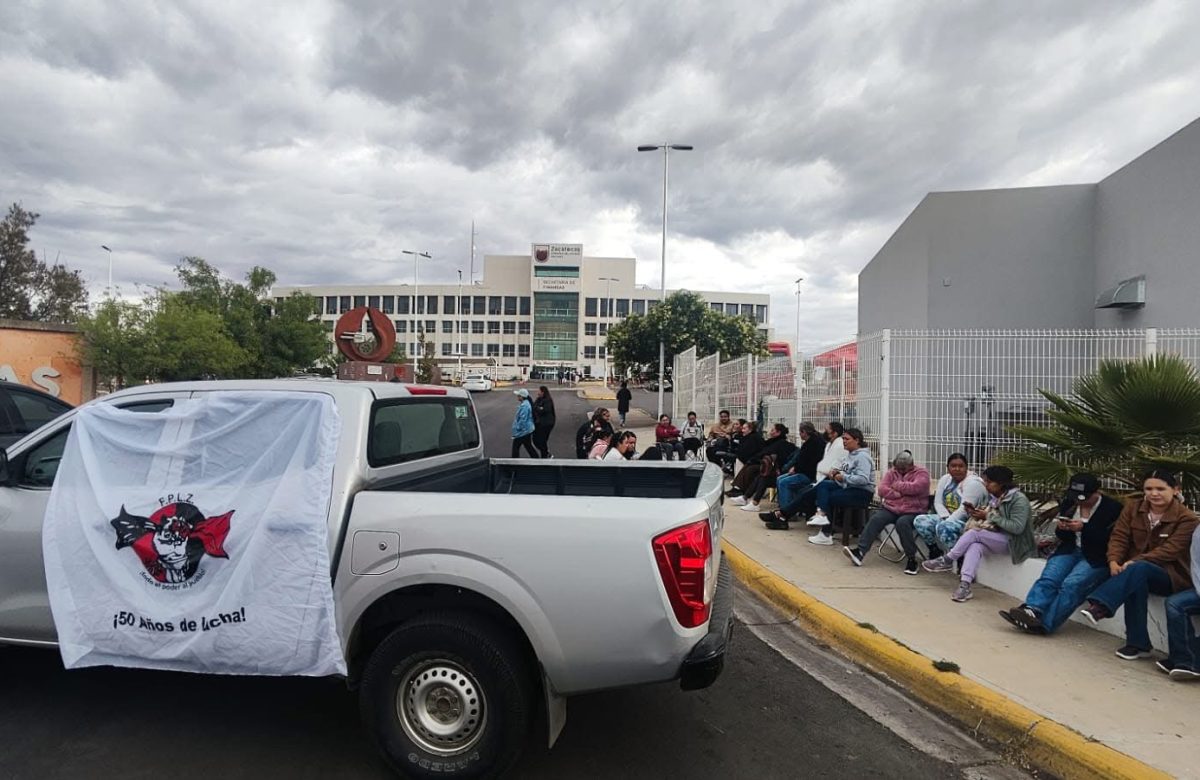 Sigue tomada Ciudad Administrativa; Frente Popular endurece presión contra el Gobierno estatal