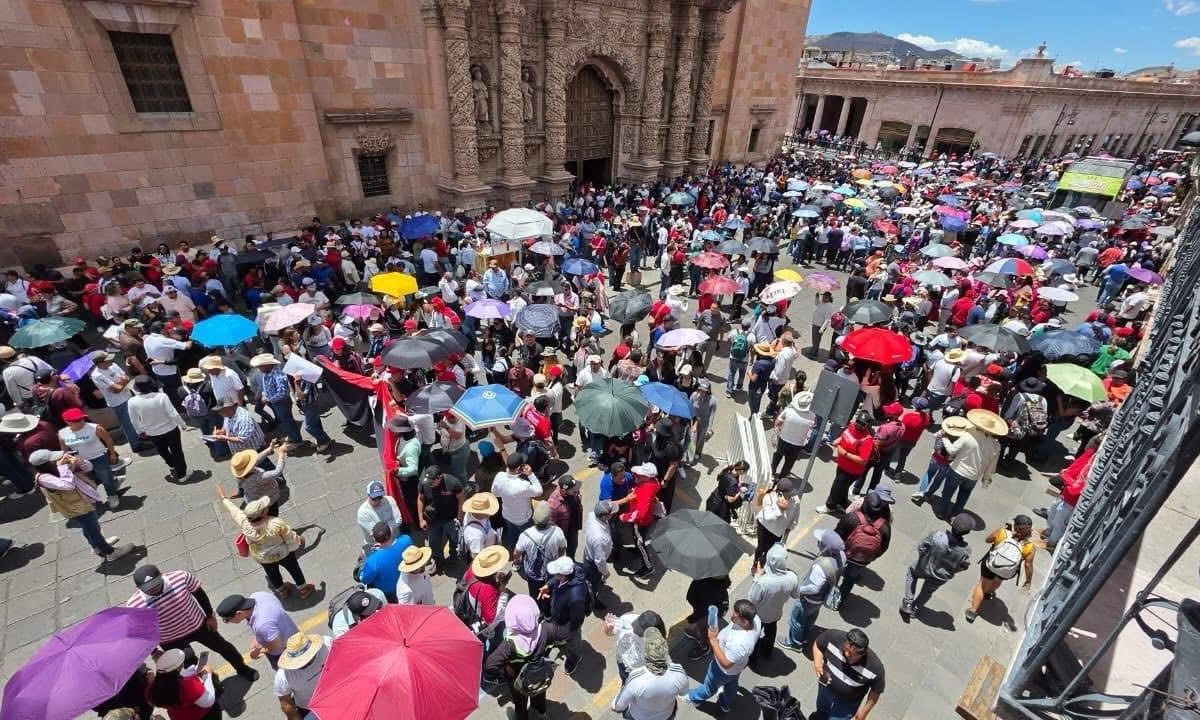 Zacatecas se suma a la protesta nacional; CNTE toma las calles y exige reforma al ISSSTE