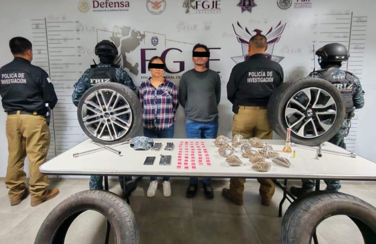 Caen presuntos roba llantas en Guadalupe; les aseguran droga, cargadores y autopartes